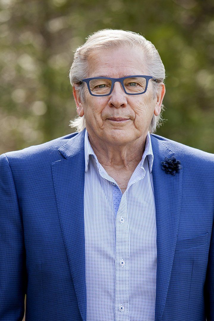 commercial photography photographer business photos imagery branding  headshots portraits male