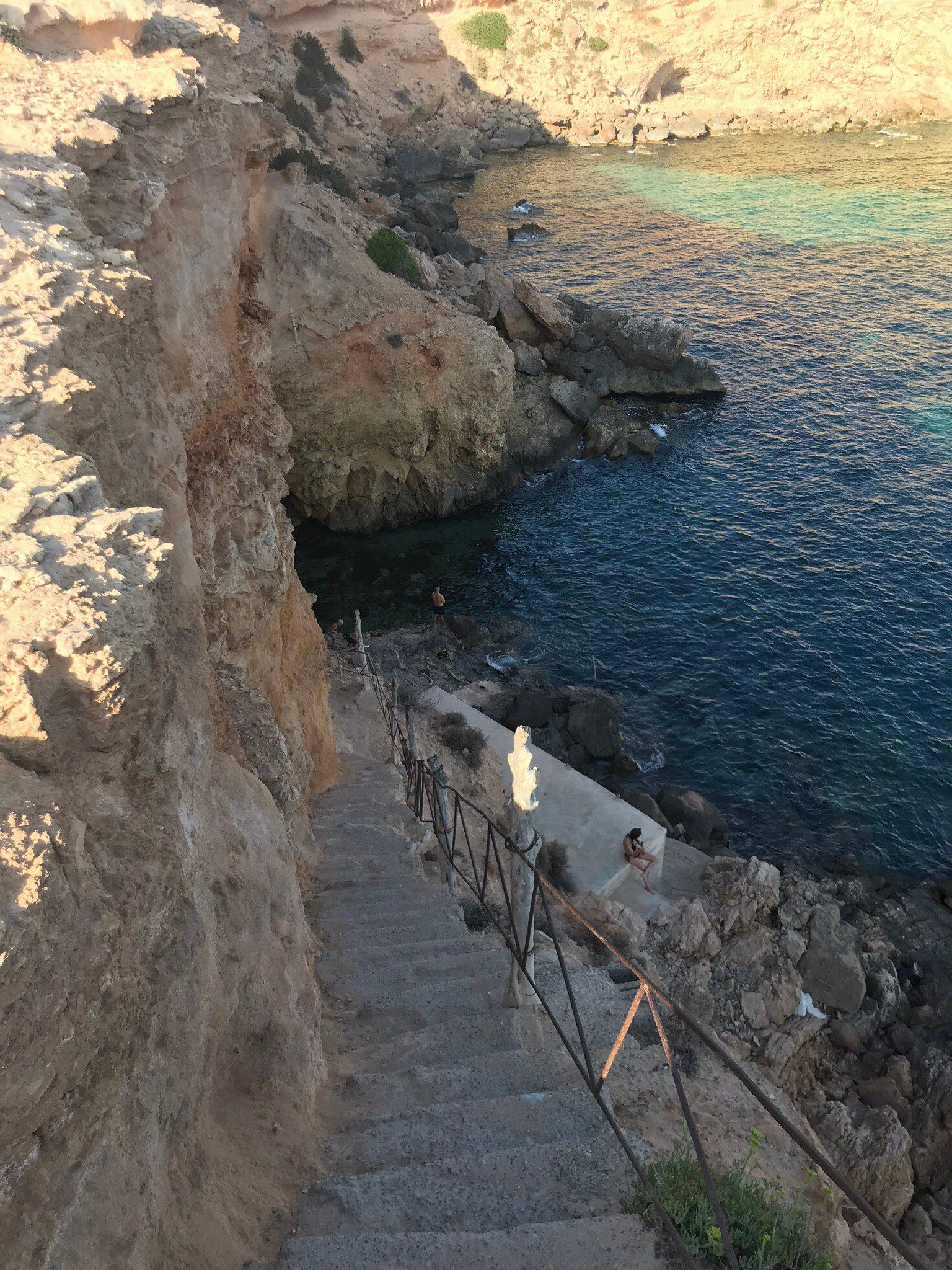rave cave ibiza