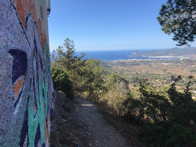 de hoogste berg op ibiza, sa talaia