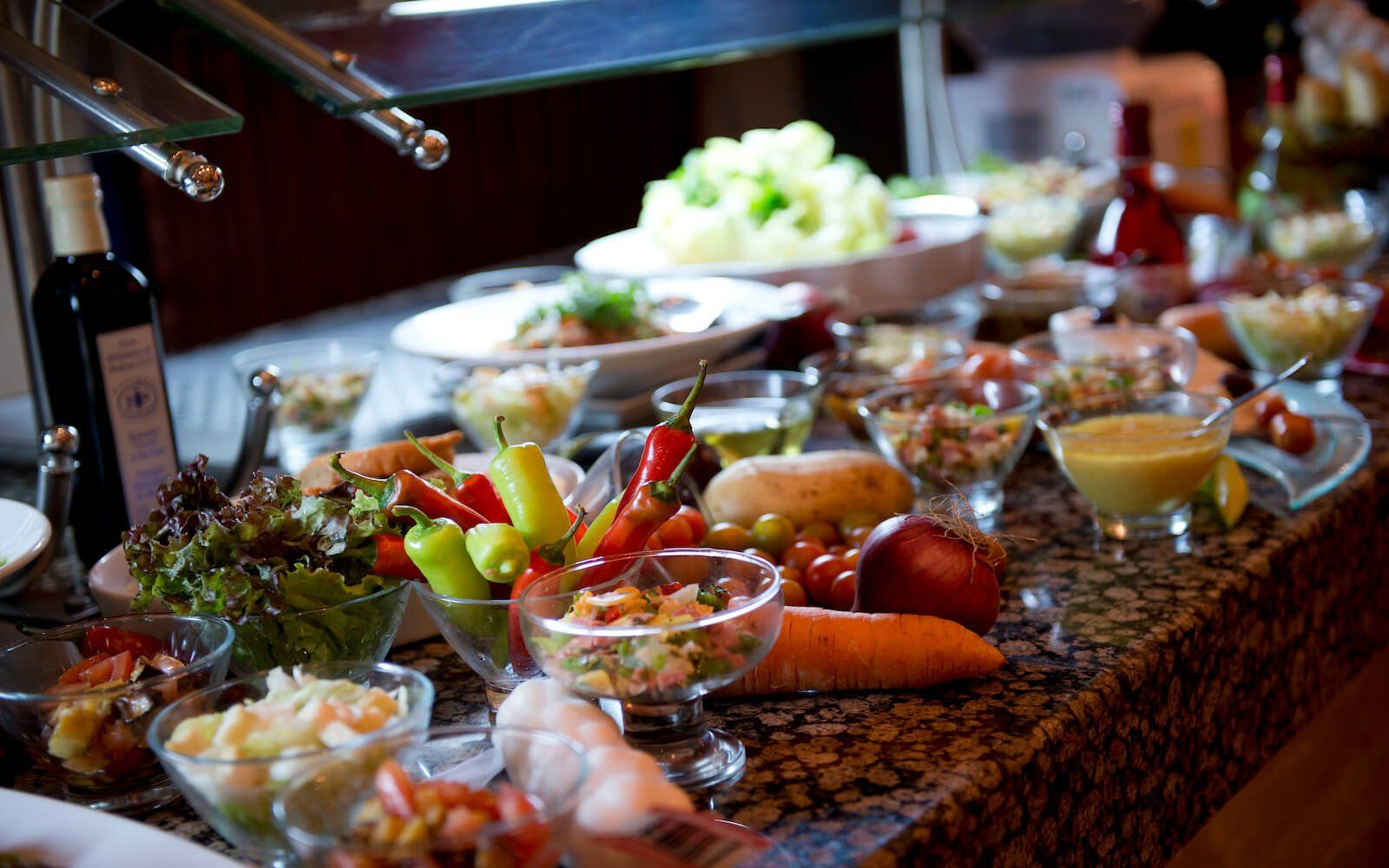 Cozy Bella Vista Restaurant with Italian classics