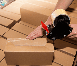 Packing a Carton Boxes - Moving in Morristown, TN Packing a Carton Boxes - Moving in Morristown, TN