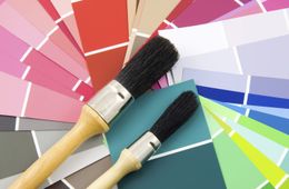 Brushes and colour swatches