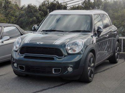 Black BMW Mini Countryman