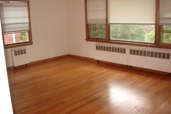 Monroe - bedroom