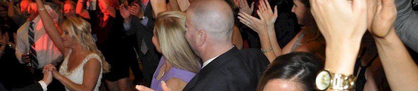 12 Great Wedding DJ Secrets Guaranteed To Get Your Guests Grooving