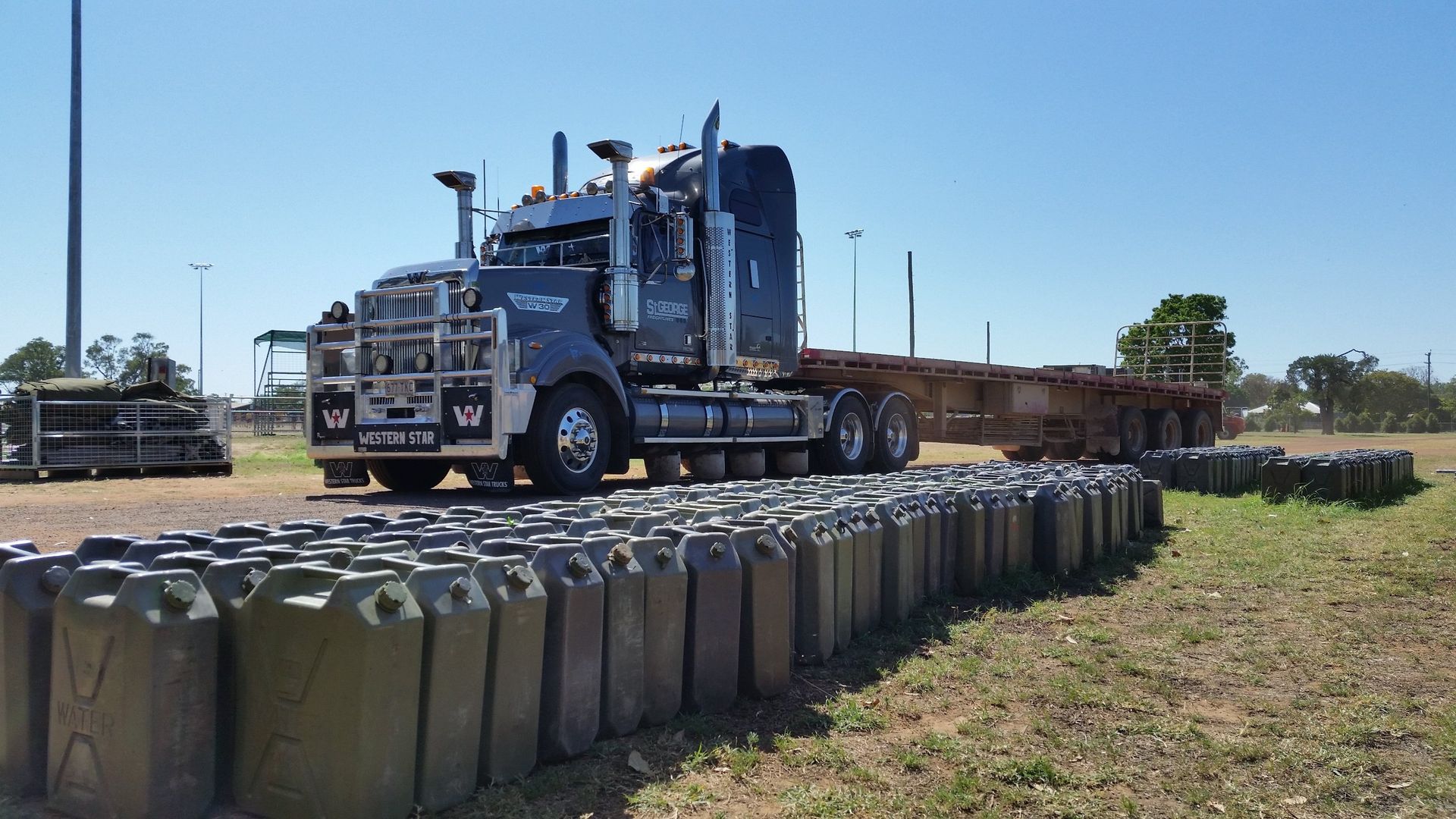 Heavy freight vehicles