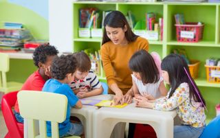 Preschool — Female Teacher Teaching Preschool Students in Sunrise, Fl Preschool — Female Teacher Teaching Preschool Students in Sunrise, Fl