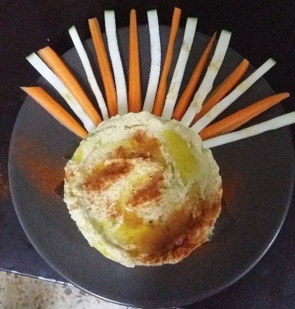 Hummus con verduras crudités Hummus con verduras crudités