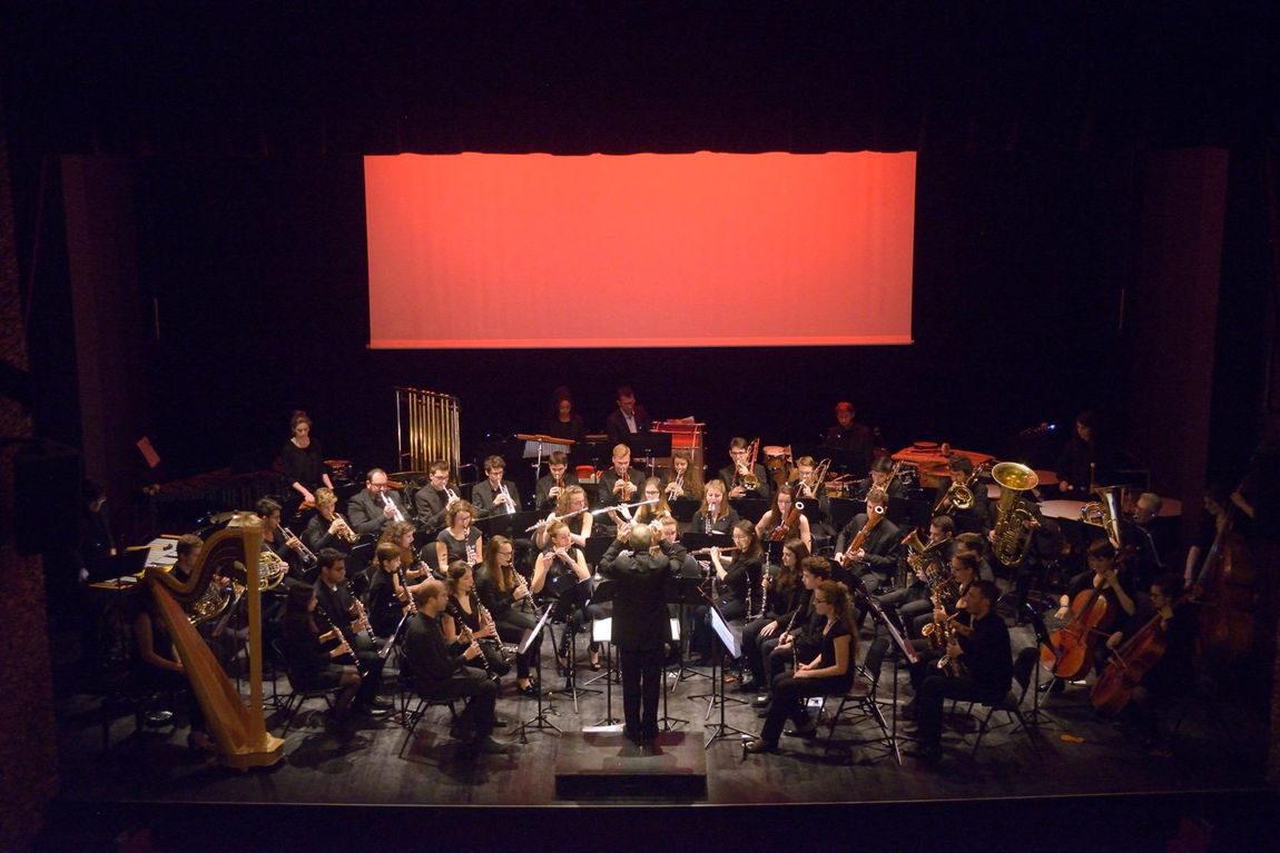 Session d'orchestre à thème : les planètes