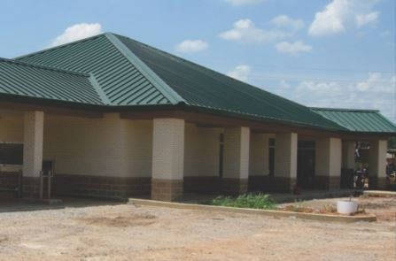 Commercial building with metal roof in Williamsville, NY