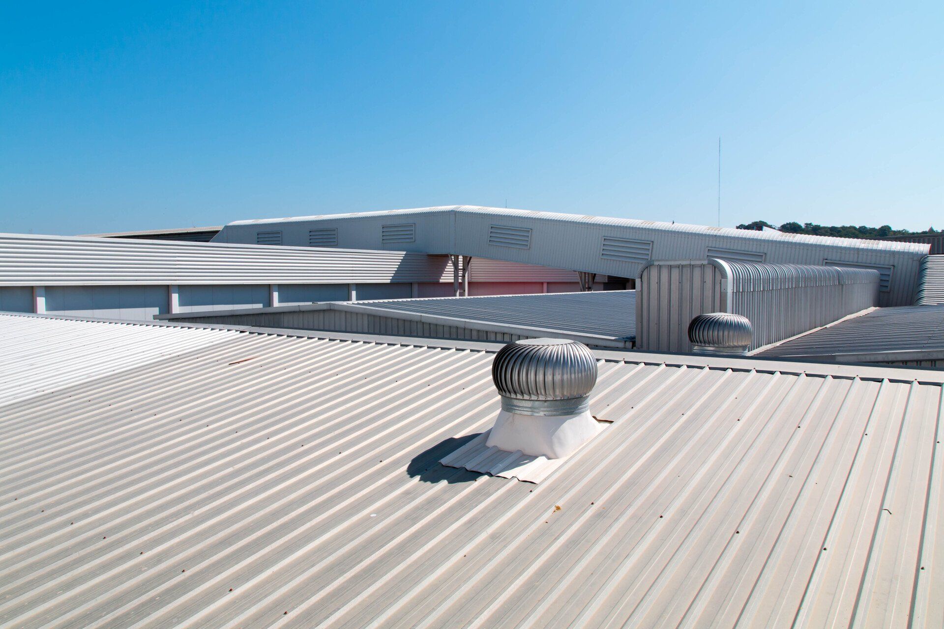 Commercial metal roof in Amherst, NY