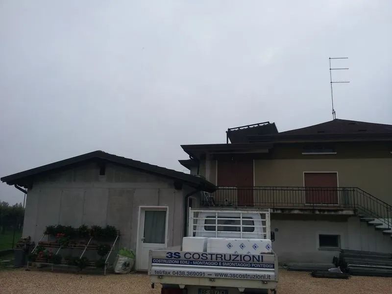 intervento per la copertura a cappotto di un'abitazione