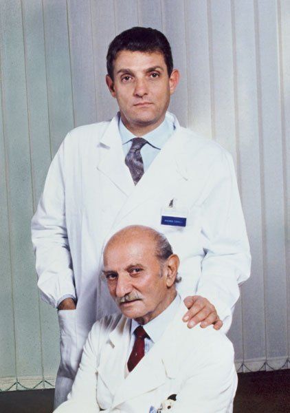 1985, Beniamino (fondatore dello studio) e suo figlio Andrea