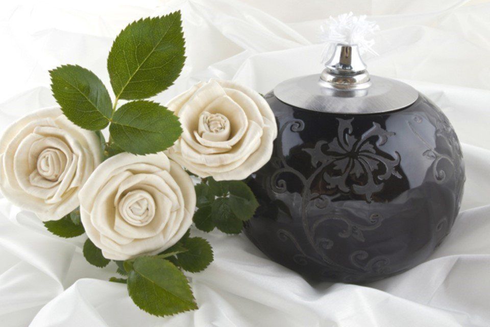 Urna e rose