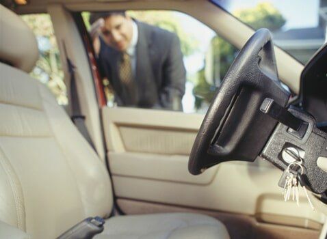Keys locked in car - Lock & Key Redondo Beach, CA