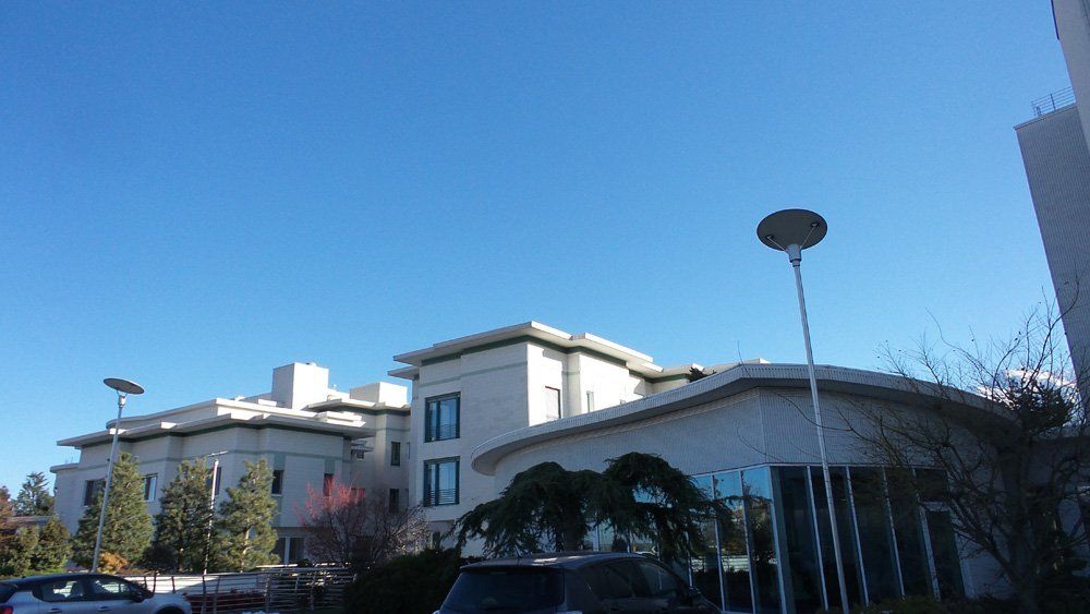 Esterni di edificio bainco