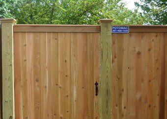 flat board fence with gate - custom fences in Rockville, MD flat board fence with gate - custom fences in Rockville, MD