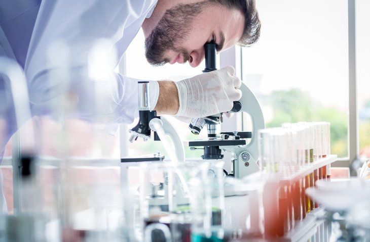 strumentazione per analisi di laboratorio