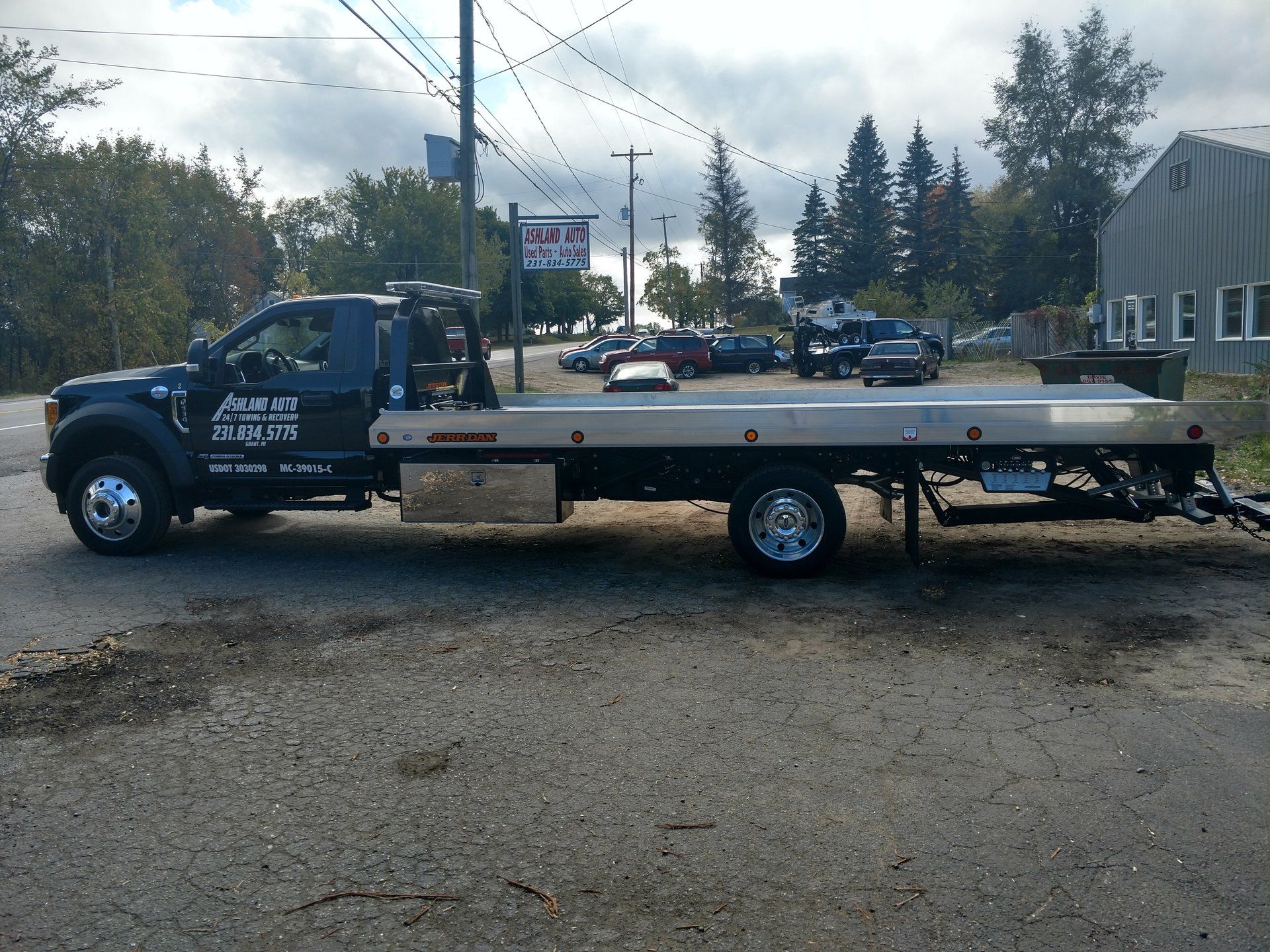 Flatbed Tow Truck Service