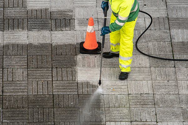 Pressure Washing — Redding, CA — Peerless Building Maintenance Pressure Washing — Redding, CA — Peerless Building Maintenance