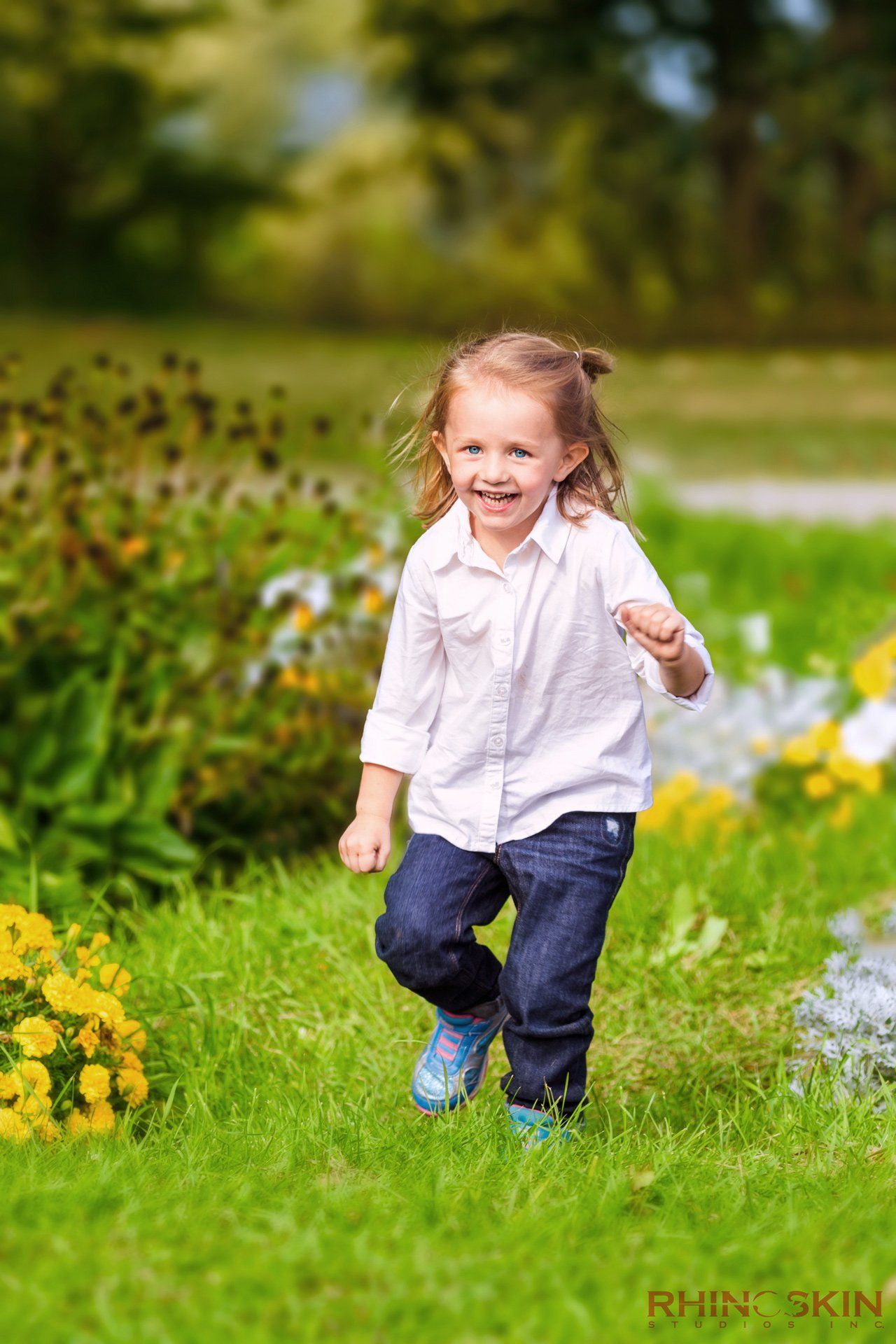 professional family photography, family portraits, photgraphy in toronto, photography in brampton, photography in oakville, photography in mississauga, family photography, family photos, children photography,