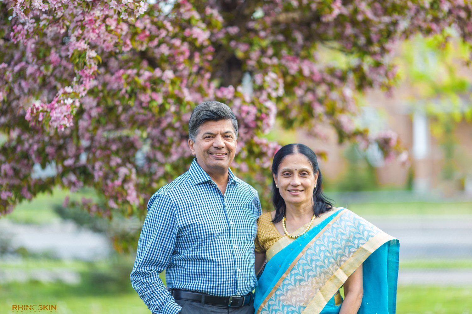 professional family photography, family portraits, photgraphy in toronto, photography in brampton, photography in oakville, photography in mississauga, family photography, family photos, children photography,