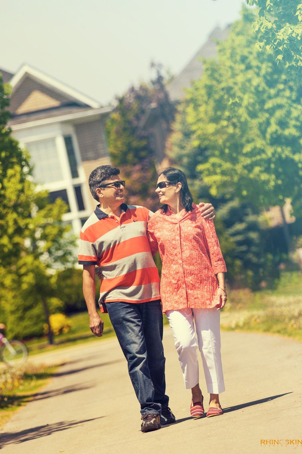 professional family photography, family portraits, photgraphy in toronto, photography in brampton, photography in oakville, photography in mississauga, family photography, family photos, children photography,