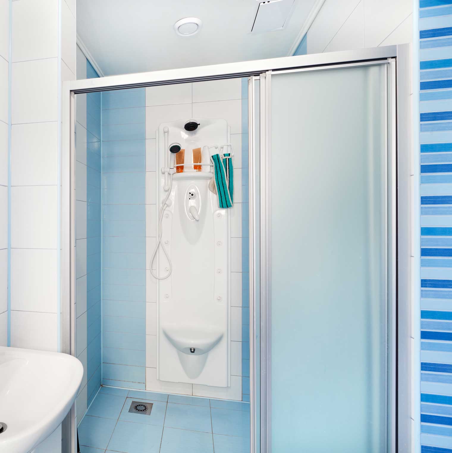 shower screen