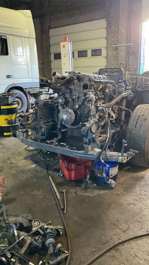 Kravas automašīnu remonts un serviss | REX AUTO