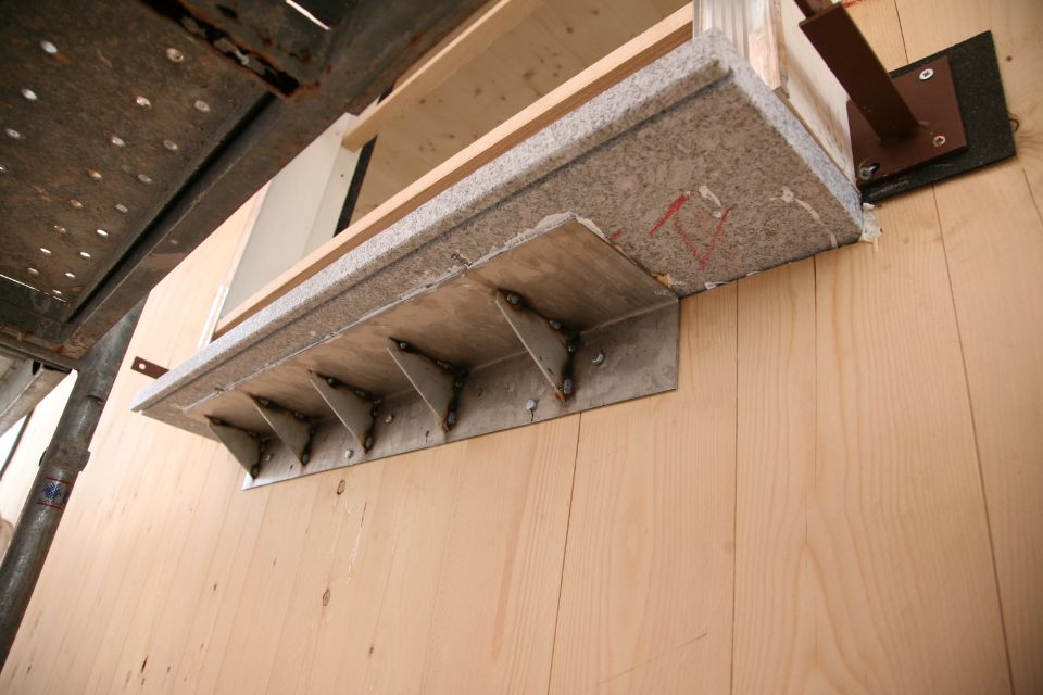 palazzina con prospetto in legno