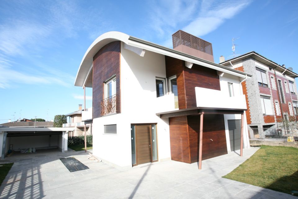 abitazione con particolari in legno