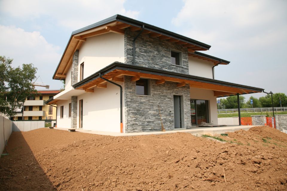 abitazione con tetto in legno