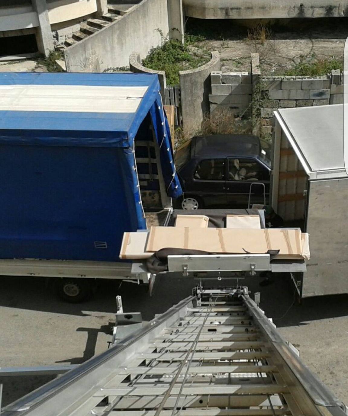Trasloco con elevatore