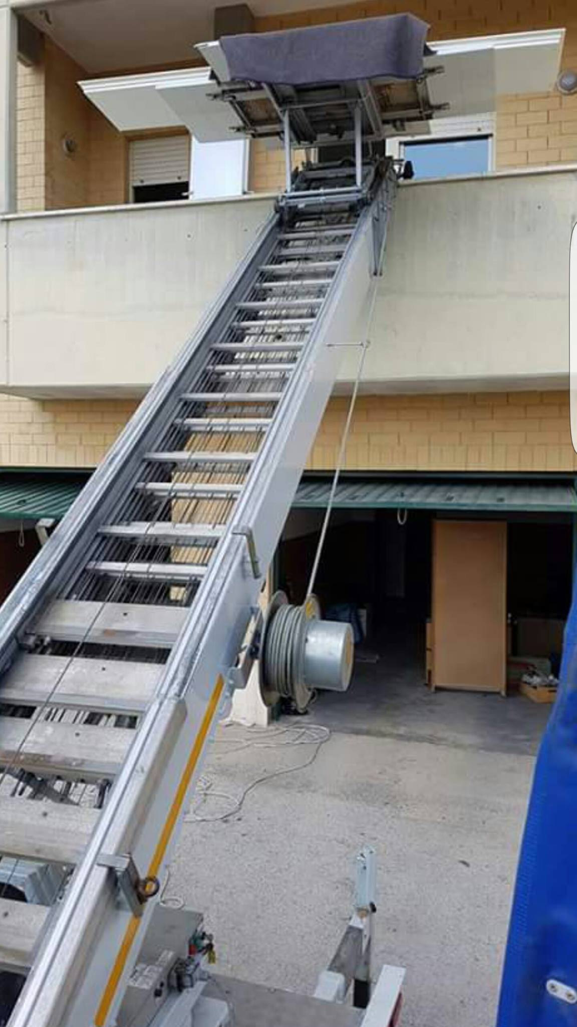 elevatore per traslochi
