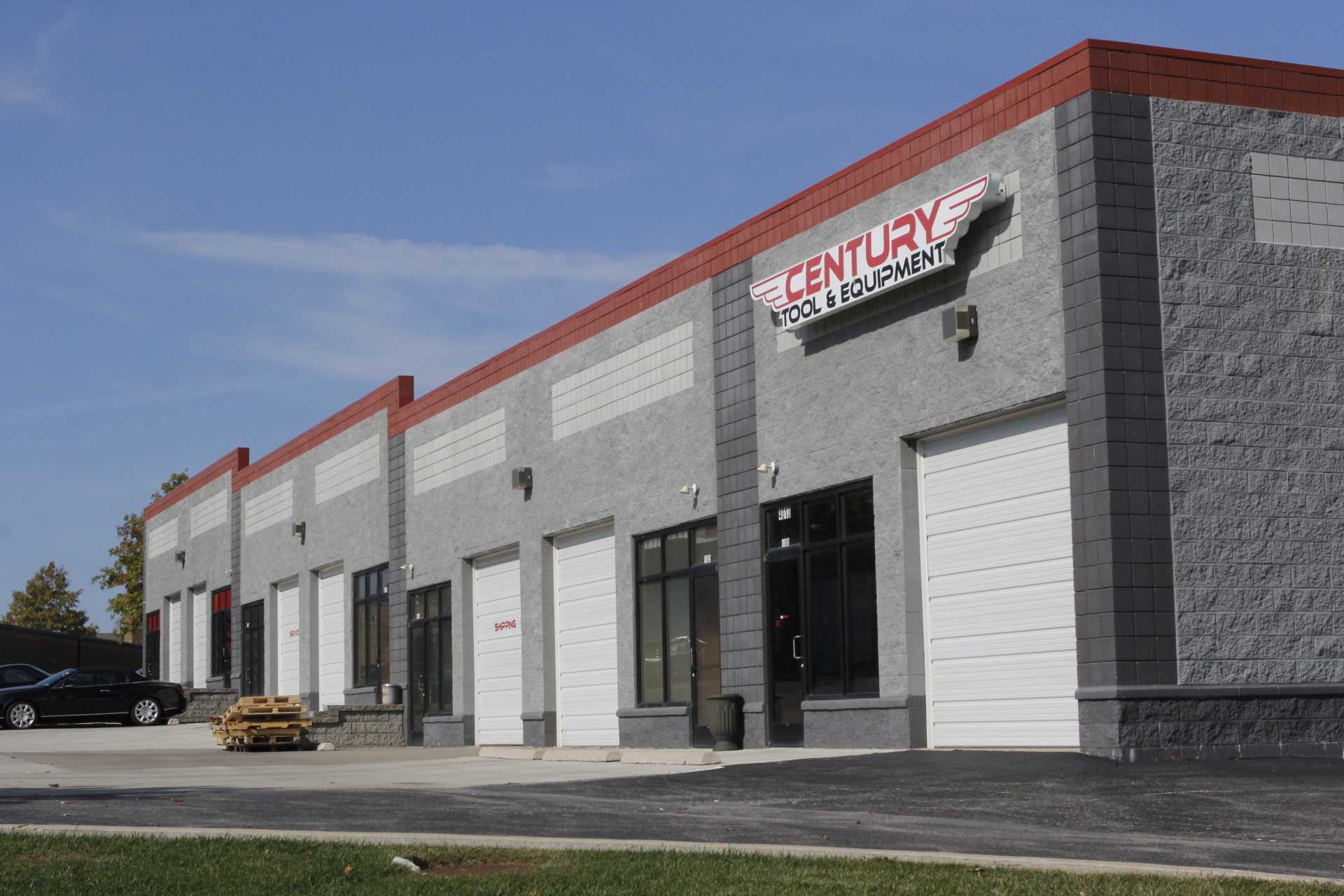 Mid Pointe Centre Exterior 10