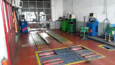 officina attrezzata