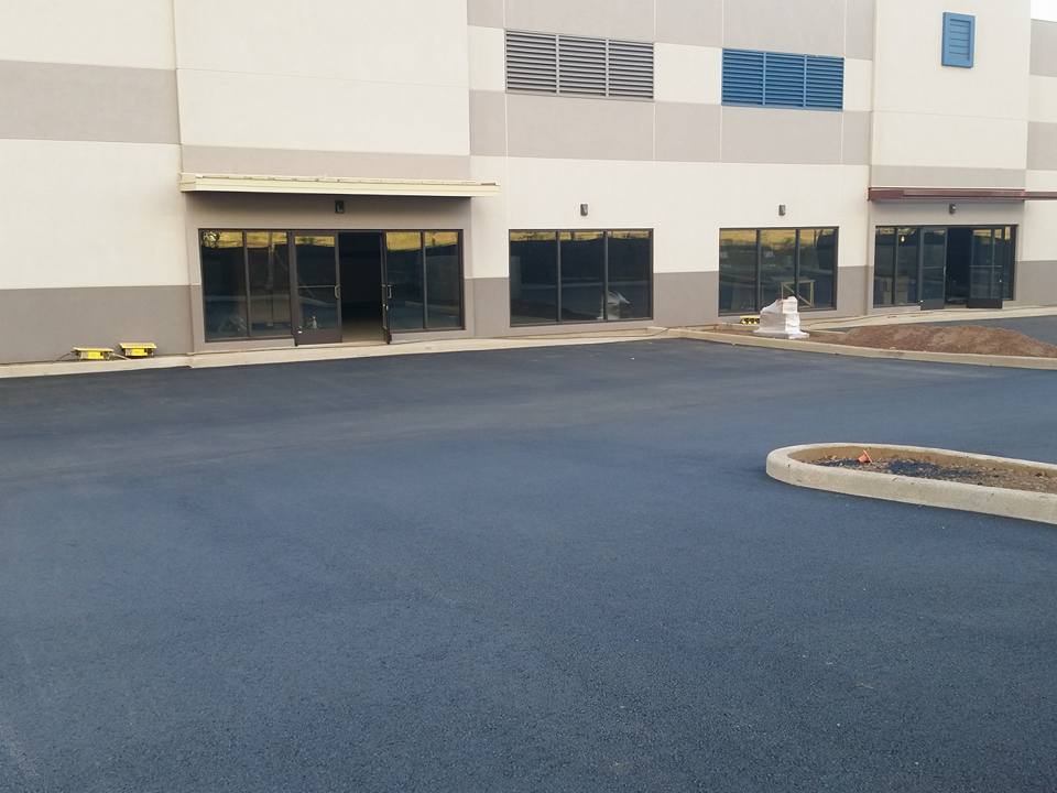 Sonny Vick's Parking lots and driveways