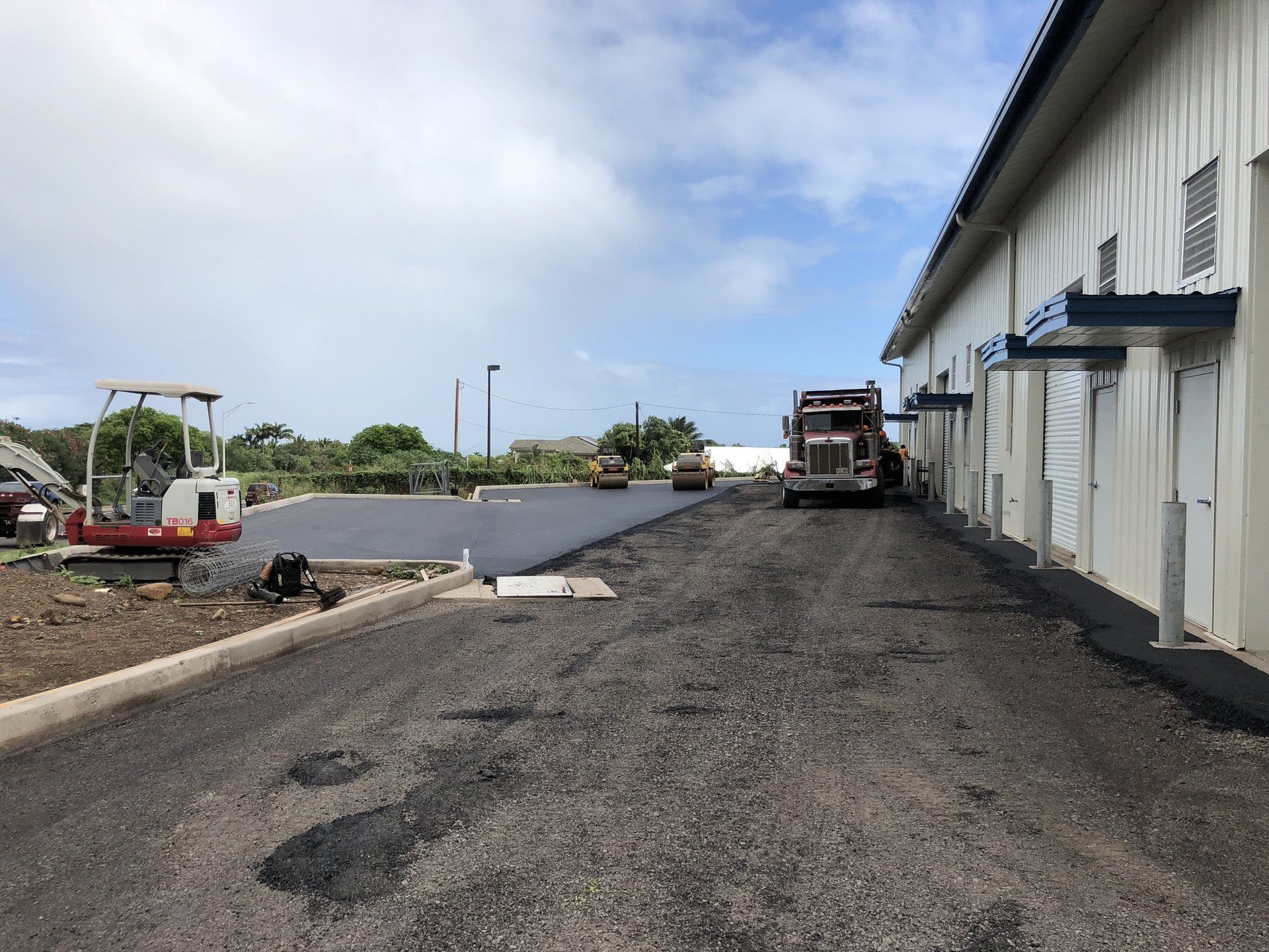 Sonny Vick's Parking lots and driveways