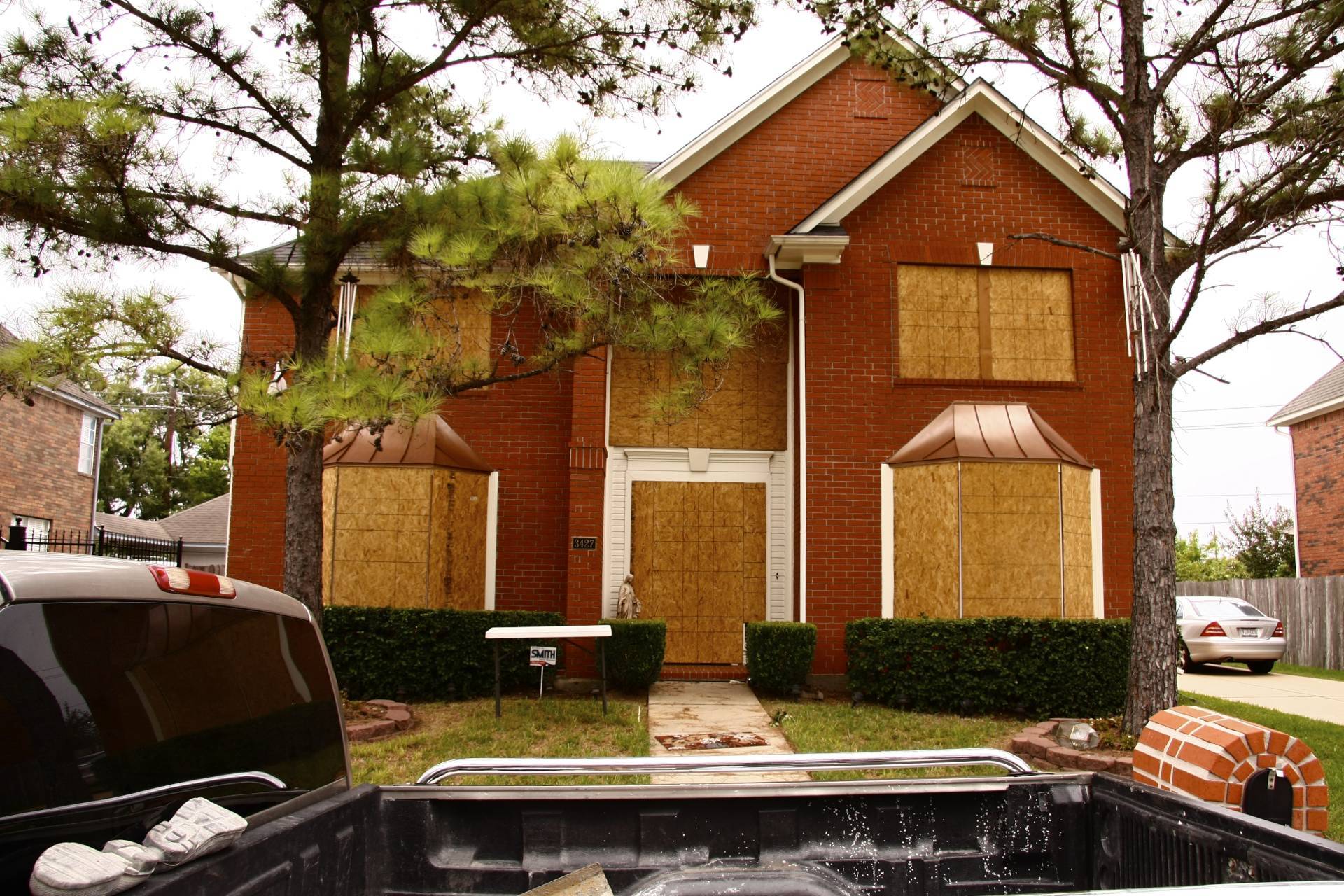 Get Exclusive Roofing Leads — Only Pay for Real Calls