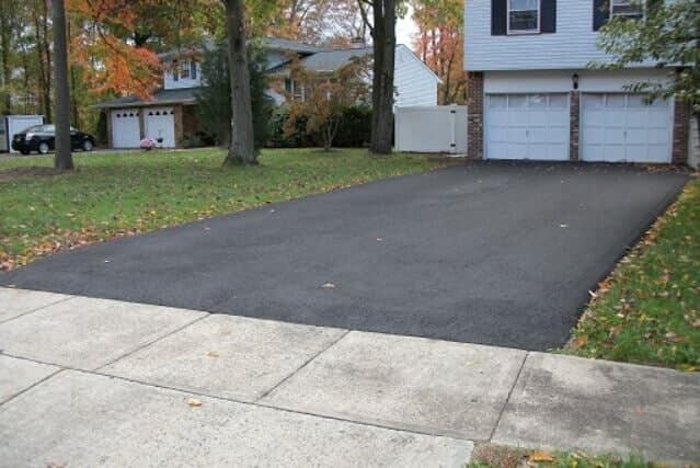 Asphalt Driveway of a House — Ewing, NJ — Pave Patrol, LLC