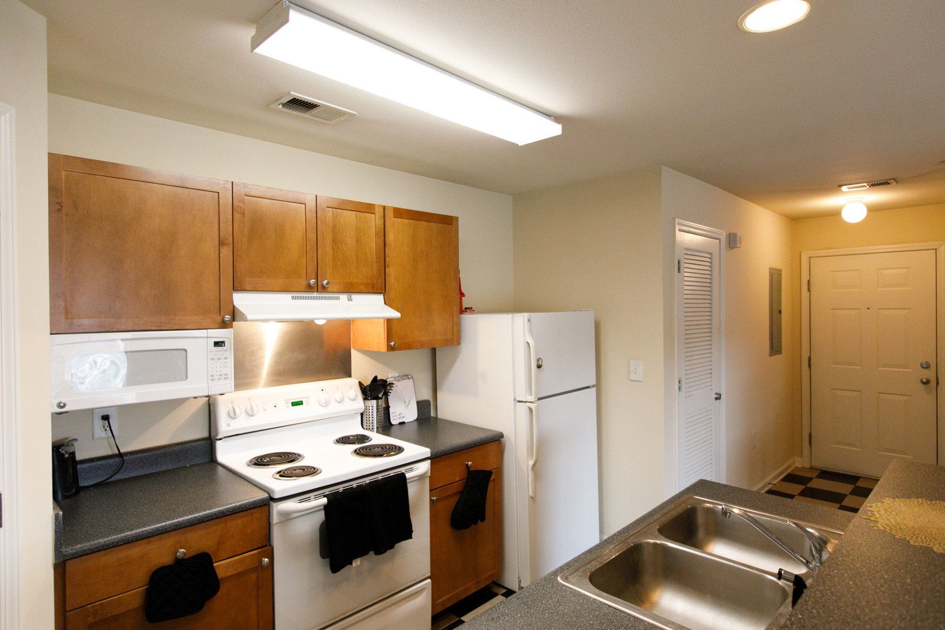 Kitchen | Eagles Landing Apartment Homes