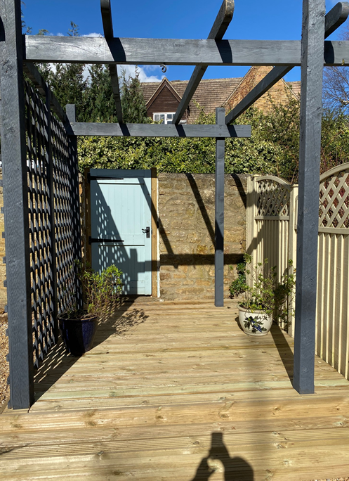 painted pergola