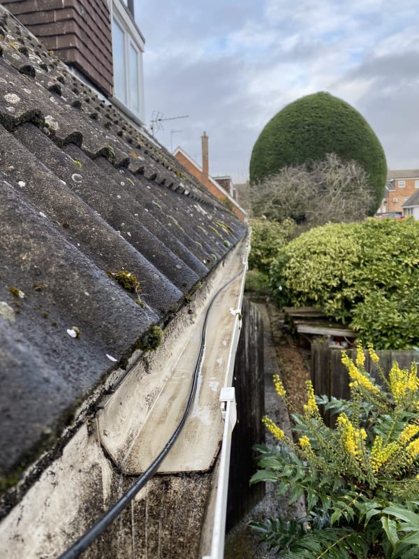 clean gutter