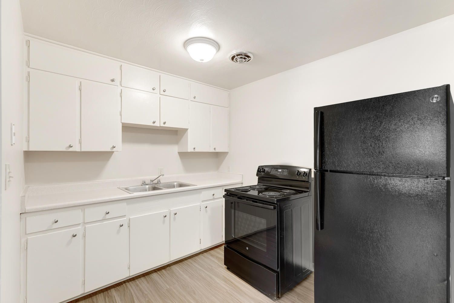 2 Bedroom