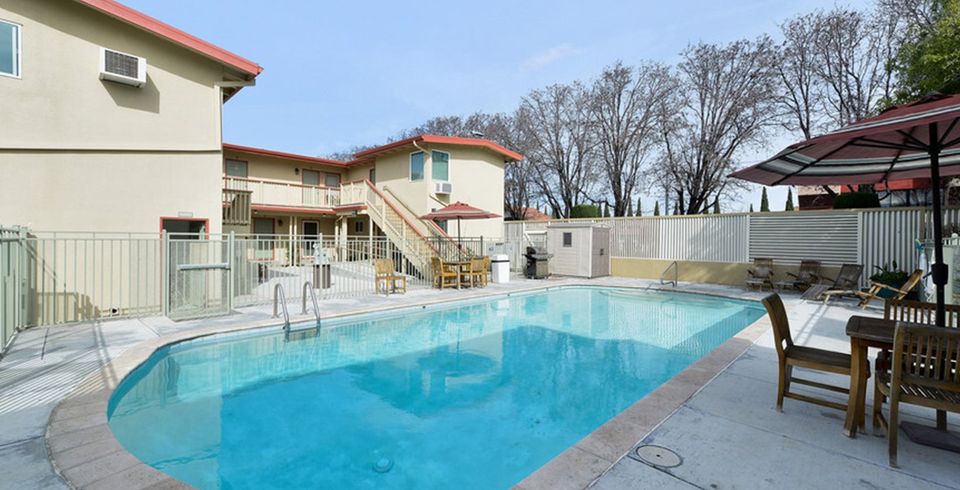 pool
