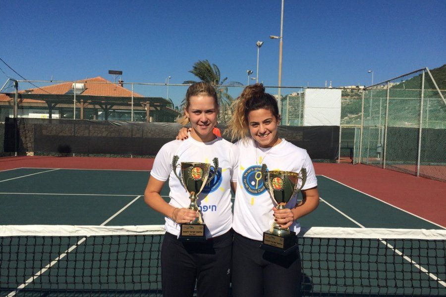 Alex Dembitzer - Girls tennis team