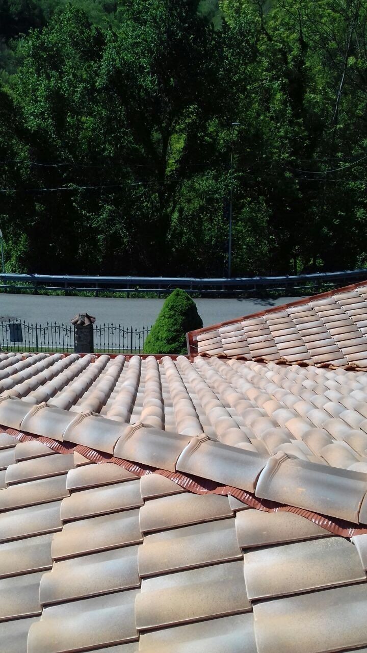 messa in posa e impermeabilizzazione tetti e coperture per l'edilizia