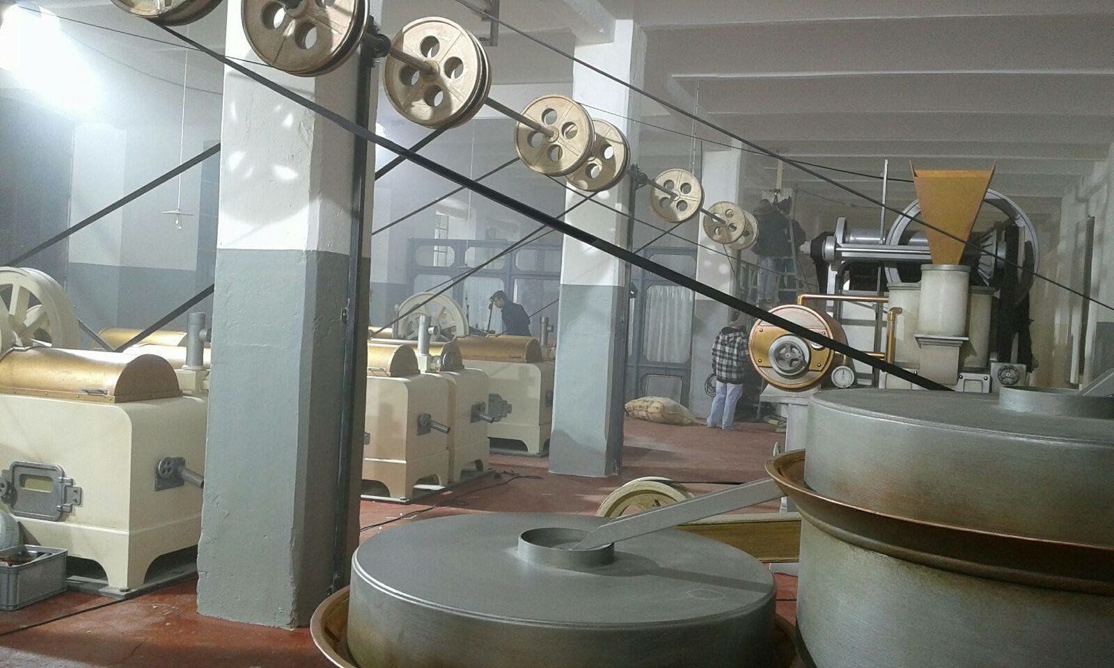 Riproduzione in legno particolari per scenografia per il Cinema
