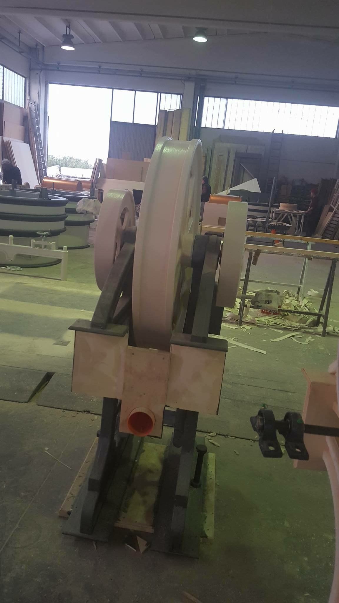Riproduzione in legno particolari per scenografia per il Cinema