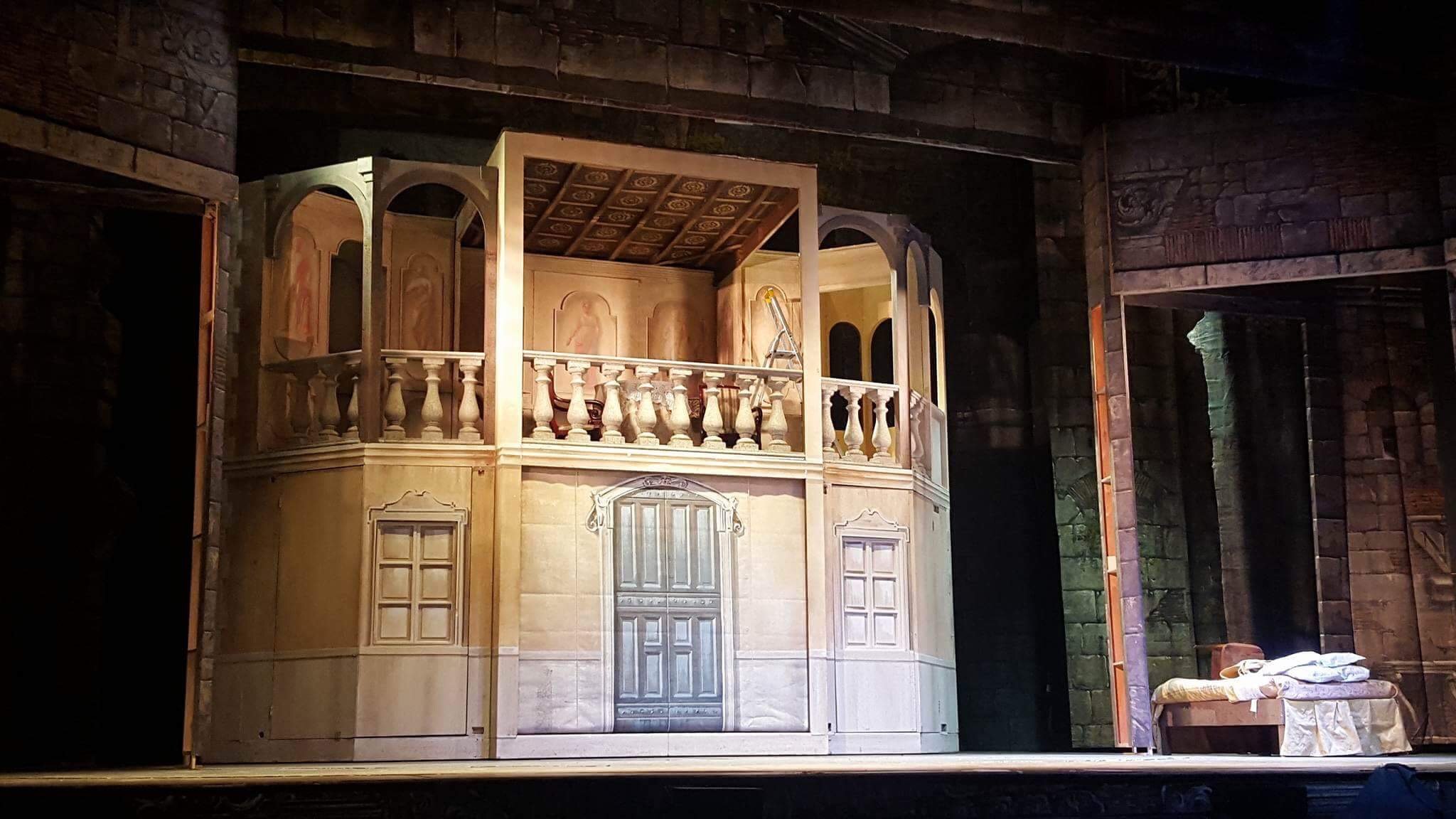 Allestimento scenografico per il teatro